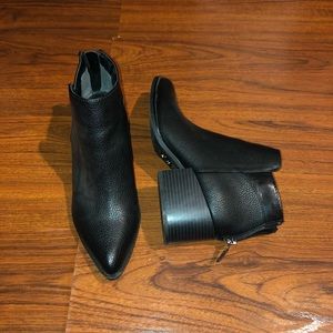 Simply Vera (Vera Wang) Boots